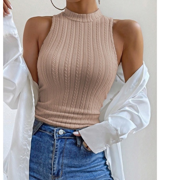 026 Fitted Ribbed Knit Mock Neck Tank Top - Picture 3 of 16